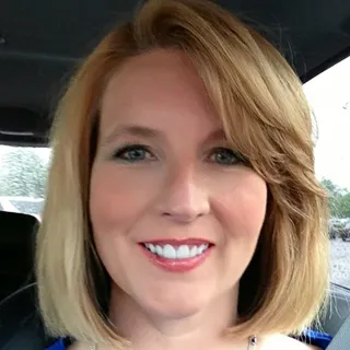 Kim M.