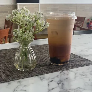 Thai tea with tapioca boba