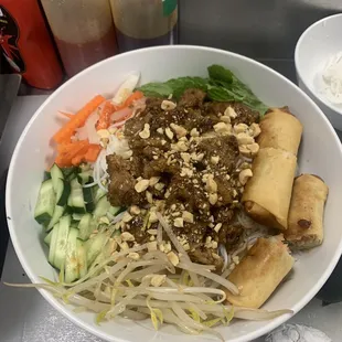 Vermicelli grill pork noodle