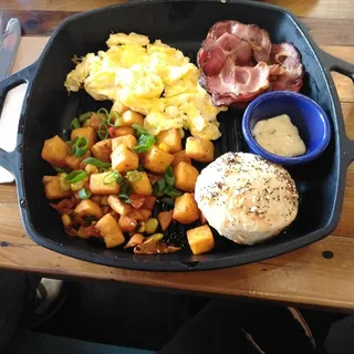 Mama's Fry Pan Breakfast
