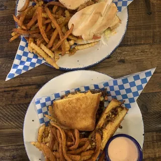 CORNMEAL FRIED SHRIMP PO' BOY