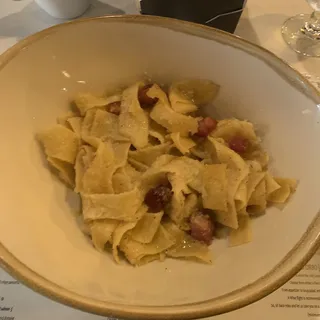 Pasta Con Pepe e' Cacio