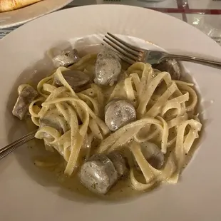 Fettuccine with sliced sausage