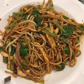 Hunan Chicken Chow Mein