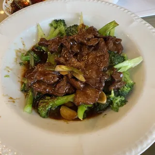 Stir-Fried Beef Tenderloin
