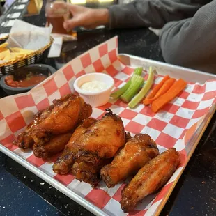 chicken, chicken wings, fried chicken wings, food, bbq chicken, fried chicken, bbq wings, chicken wings and fried chicken, poultry