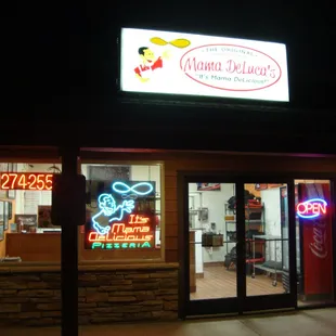 Outside of the pizzaria, view looking north.