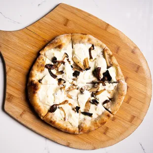 food, pizza