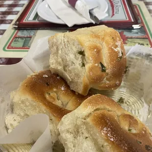 Hot garlic rolls