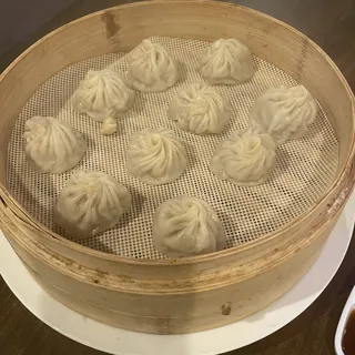 C2. Pork Meat Xiao Long Bao