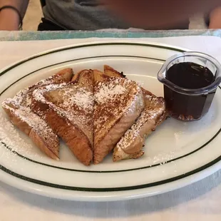 french toast and syrup