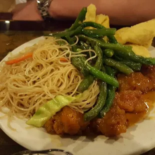 ramen and noodles, food