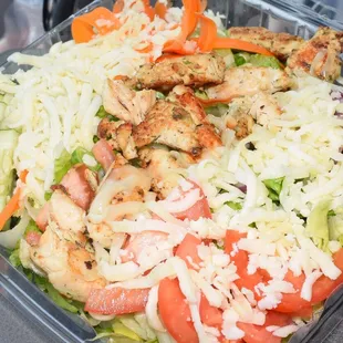 Grilled Chicken Salad: Mama Ginnas