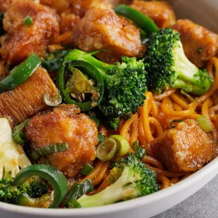 Spicy Garlic Chicken Noodles
