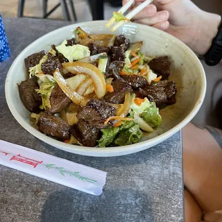 Shaken Beef Tenderloin Salad