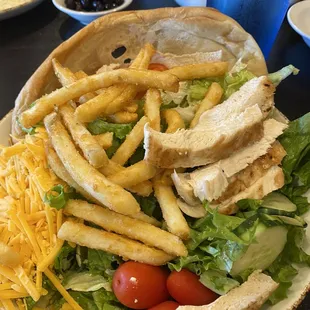 Grilled chicken Pittsburgh salad