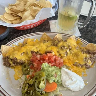 Ground beef nachos