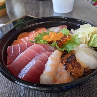 Hamachi Sashimi Bowl