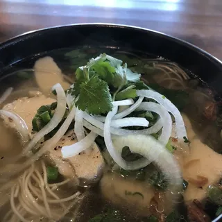 Chicken Egg Noodle Soup / M G