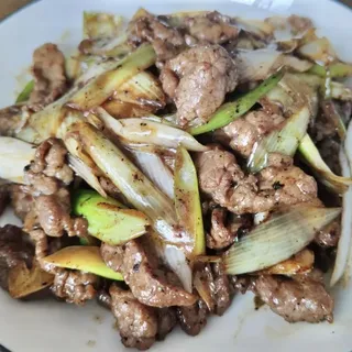 Beef Stir Fried w/ Green Onion