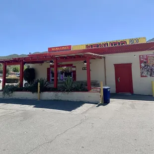 Mama Lina's building