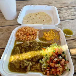 The all amazing Chile Verde plate!!