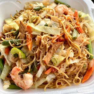 Bihon and canton noodles as requested for this pancit. Excellent! Highly recommend!