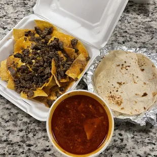 Menudo Beef fajita nachos