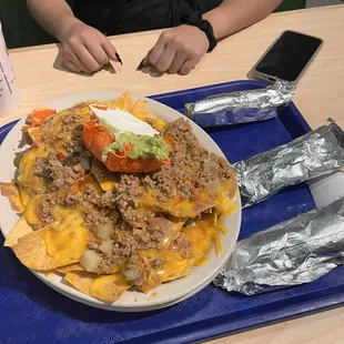 Picadillo nachos