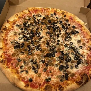 Sausage mushroom and olive