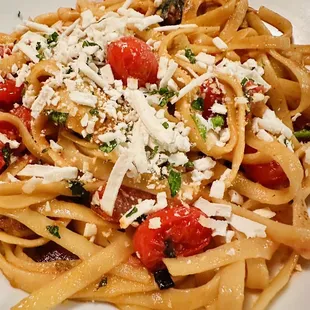 Mama&apos;s Italian Pasta