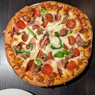 Mama Mia Masterpiece Pizza