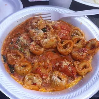 Tortellini Mama Mia (1 Bread Roll)