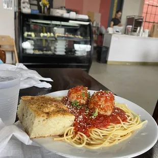 Spaghetti and meatballs