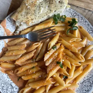 Shari Penne Pasta
