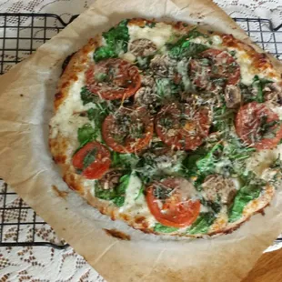 I came away with the "Ranch Veggie" pizza on whole wheat crust.