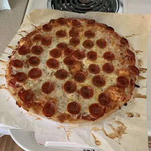 Big Deli Pepperoni Pizza