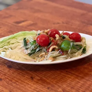Thai Papaya Salad (Tum Thai)