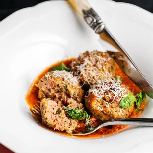 MAMA&apos;s famous crispy pan-fried meatballs