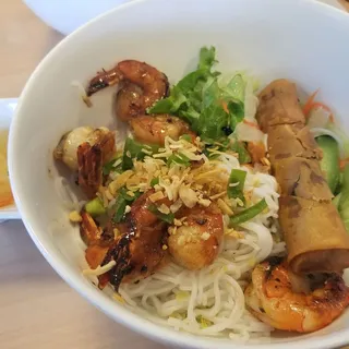 Grilled Shrimp & Spring Roll