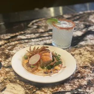 SALMON TACO X Margarita