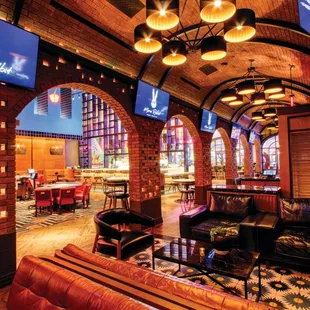 Mama Rabbit Mezcal + Tequila Bar