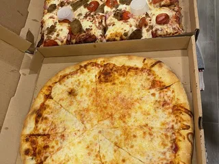 Emilios Italian Pizzeria & Restaurante