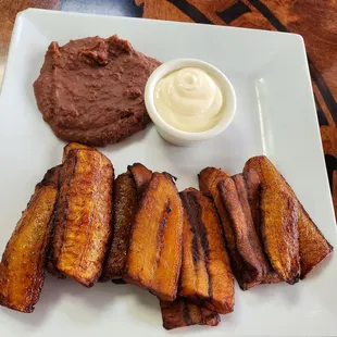 Fried plantains &amp; refried beans(enough to share)