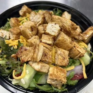 Grilled chicken salad