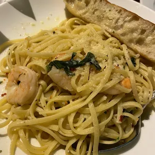 Lemon Pepper Linguine  Sautéed Prawns