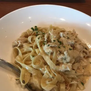 Chicken Fettuccine Alfredo