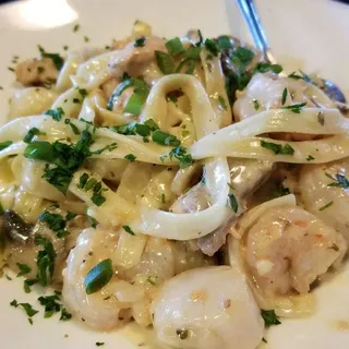 Seafood Fettuccine