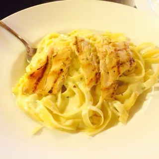 Chicken Fettuccine Alfredo