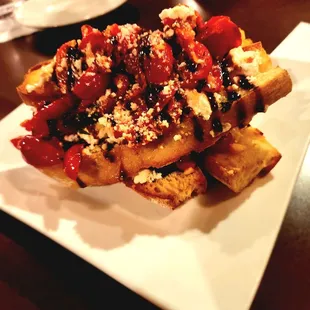 Goat cheese and balsamic vinegar bruschetta